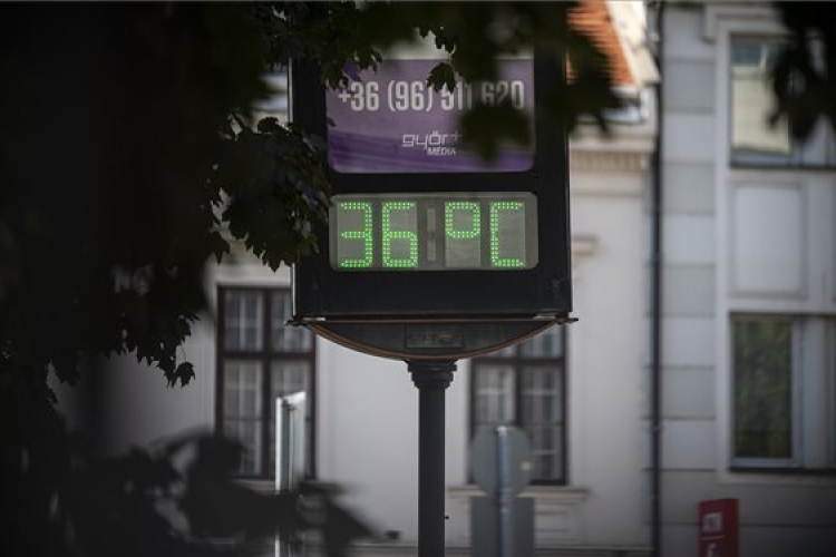 Ma még hőség várható, majd hidegfront hoz csapadékot és lehűlést a nyár utolsó napjaira