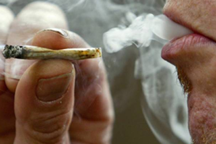 Költségvetés - A kábítószer-fogyasztás megelőzésére 355 millió forintot javasolnak