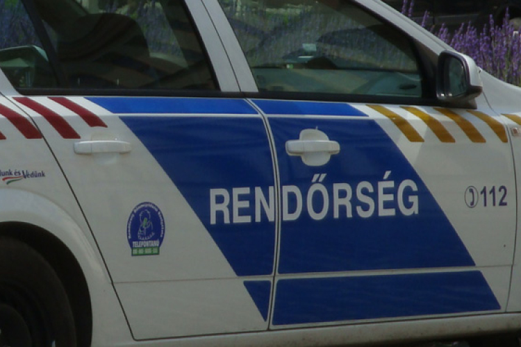 Égő lakásból mentették ki az alvó férfit