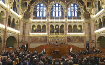 A jövő évi költségvetésről dönt a parlament