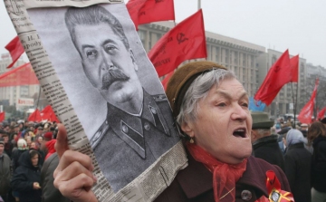 Betiltanák a kommunista nézetek terjesztését Ukrajnában