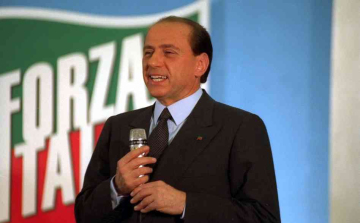 Berlusconi politikai tavaszt hirdetett meg a Forza Italia újjászületésével