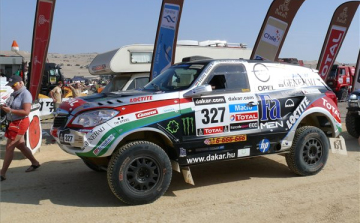 Dakar 2013 - Szalayék nehéz nap végén a 72. helyen a célban