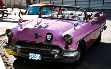 Ötvenöt év után szabad az új autók vásárlása Kubában