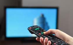 Megváltoznak tévézési szokásaink