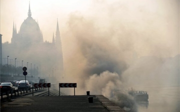 Szálló por - Kedden elrendelhetik a szmogriadó riasztási fokozatát Budapesten