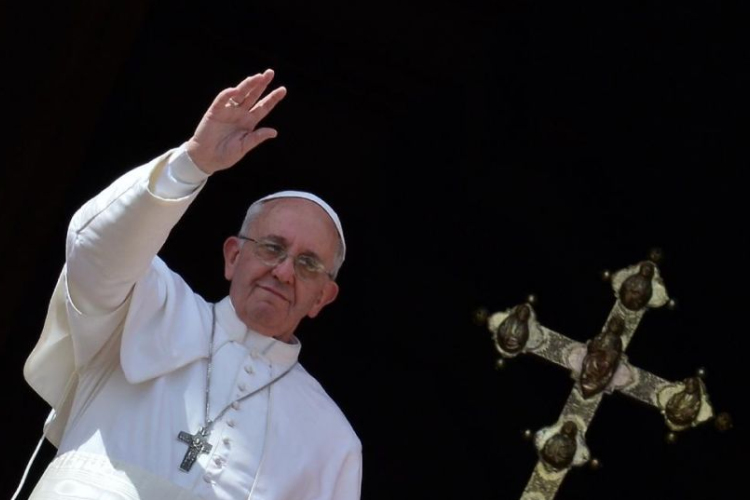 Ferenc pápa a Földközi-tengerben meghalt menekültekért imádkozott halottak napja előtt