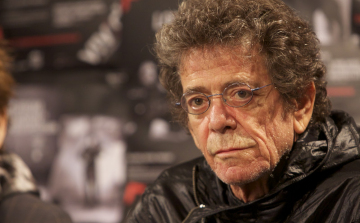 Elhunyt Lou Reed legendás amerikai rockzenész