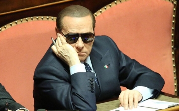 Berlusconi: nem megyek külföldre!