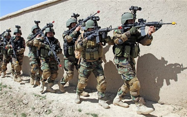 A NATO és Afganisztán tárgyalásokat kezdett az új nemzetközi misszióhoz tartozó katonák jogállásáról
