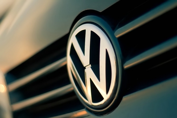 Dízelbotrány - A Volkswagennek Németországban nem kell büntetést fizetnie a csalás miatt