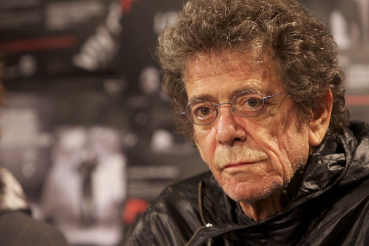 Elhunyt Lou Reed legendás amerikai rockzenész