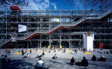 Új igazgatója lesz a párizsi Pompidou Központ modern művészeti múzeumának