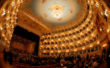 Jevgenyij Nyesztyerenko lép fel az Operaház első dalestjén