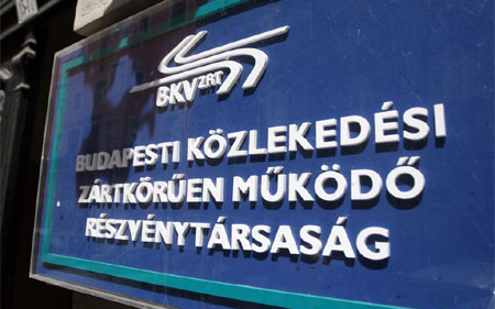 Egyelőre nincs megállapodás a csoportos létszámleépítésről a BKV és a szakszervezetek között