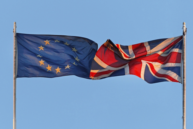 Várhatóan a Brexit után is maradhatnak az uniós munkavállalók a szigetországban
