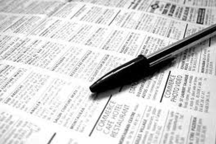 Laptopra és kiadó lakásra keresünk a netes apróhirdetések között 