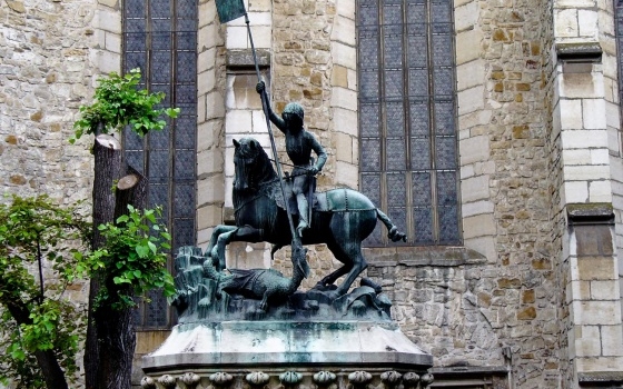 Felavatták a felújított kolozsvári Szent György-szobrot